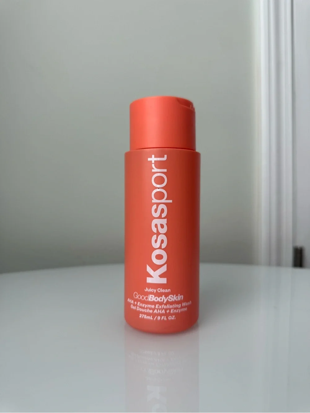 Kosasport AHA Enzyme Exfoliating Body Wash Kosas Coral Orange / Pink Gel 9oz